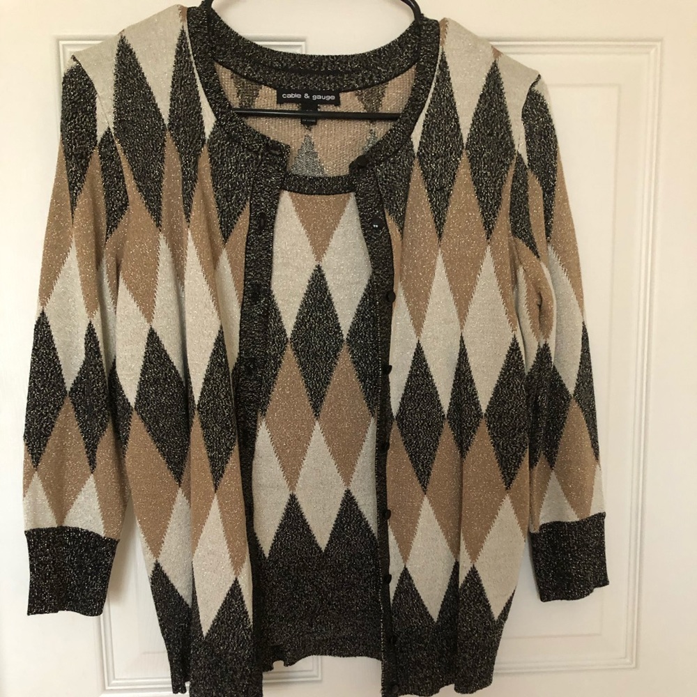 Cable & Guage twin set - New never worn